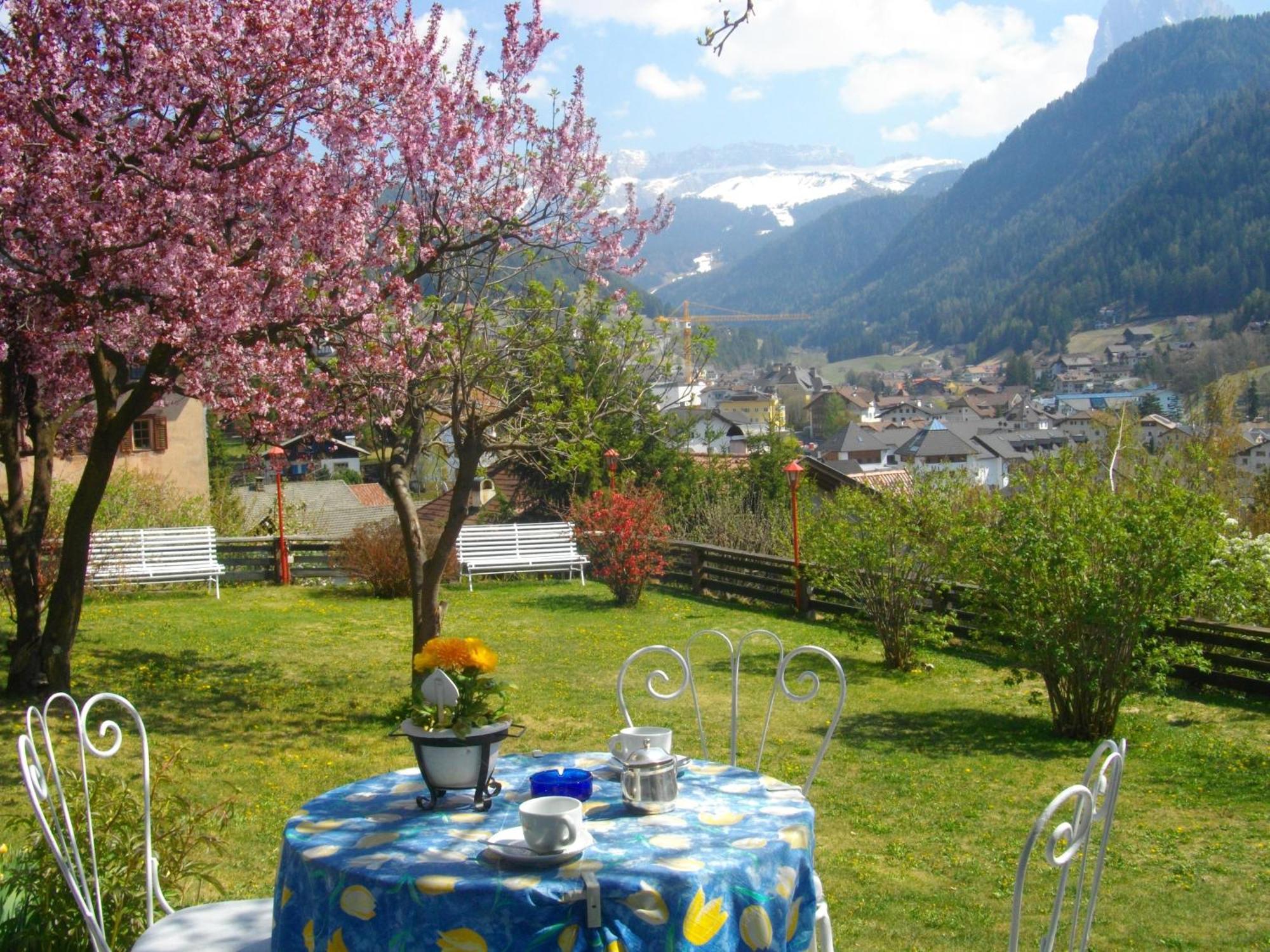 Hotel Villa Emilia Ortisei Extérieur photo